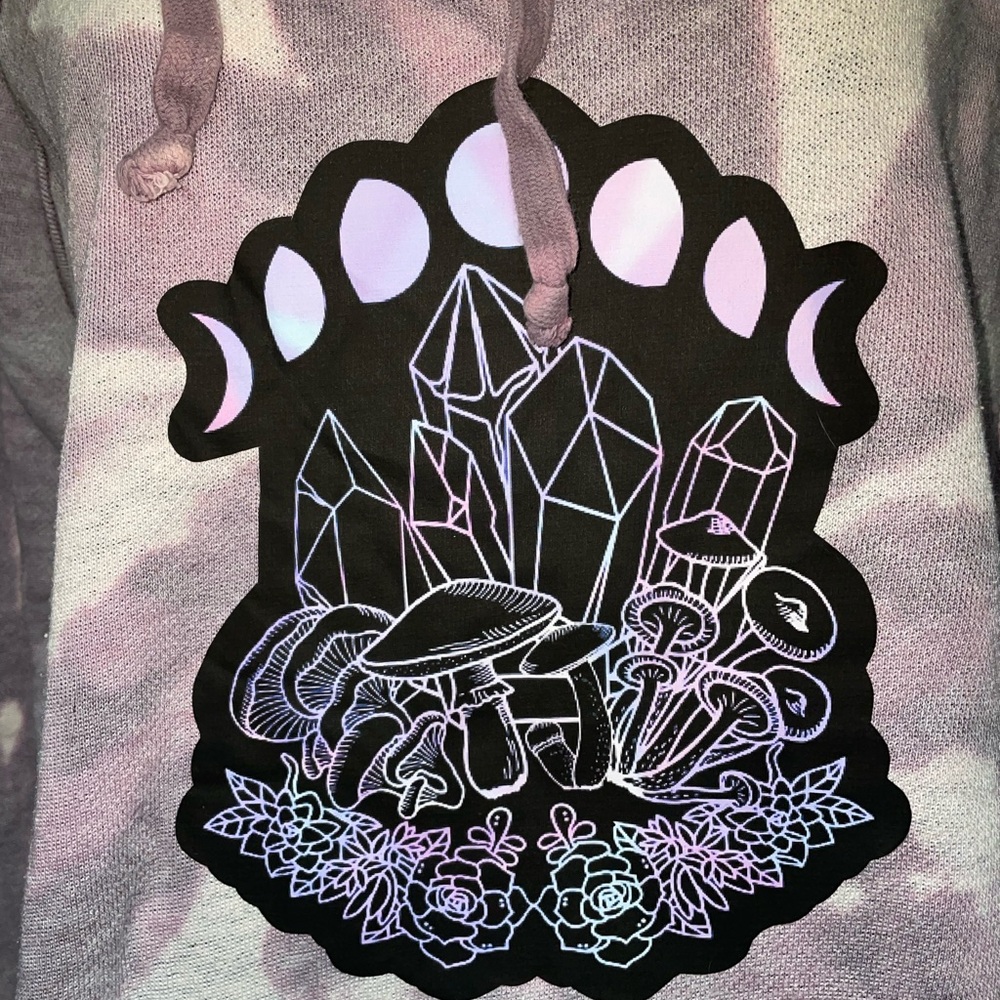 Handmade Purple bleach Tie-Dye Hoodie with embroidered patches Crystal Design - Picture 3 of 9